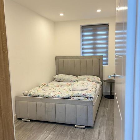 Newly Build 2Br Property With Free Parking High Wycombe Exterior foto