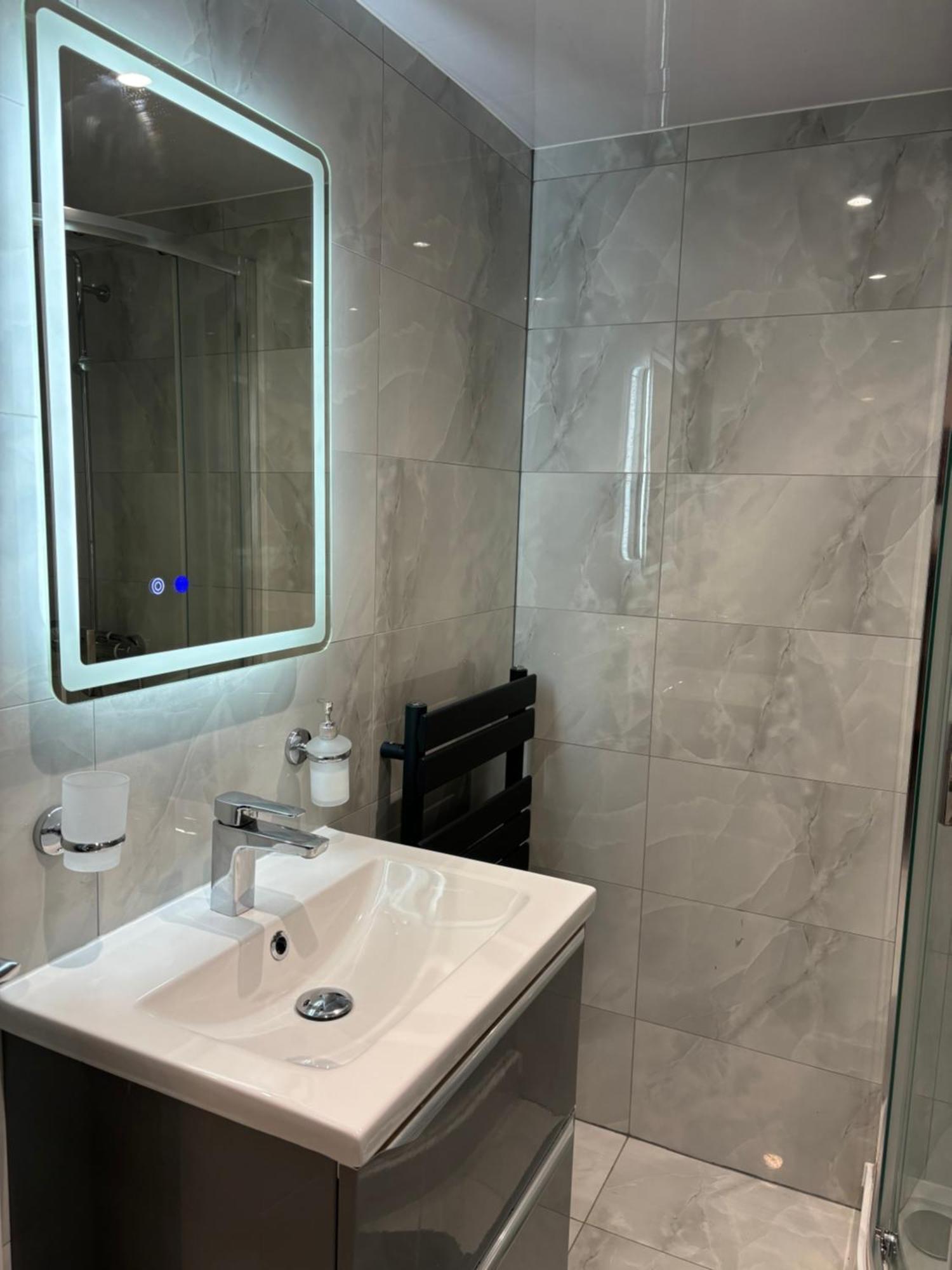 Newly Build 2Br Property With Free Parking High Wycombe Exterior foto