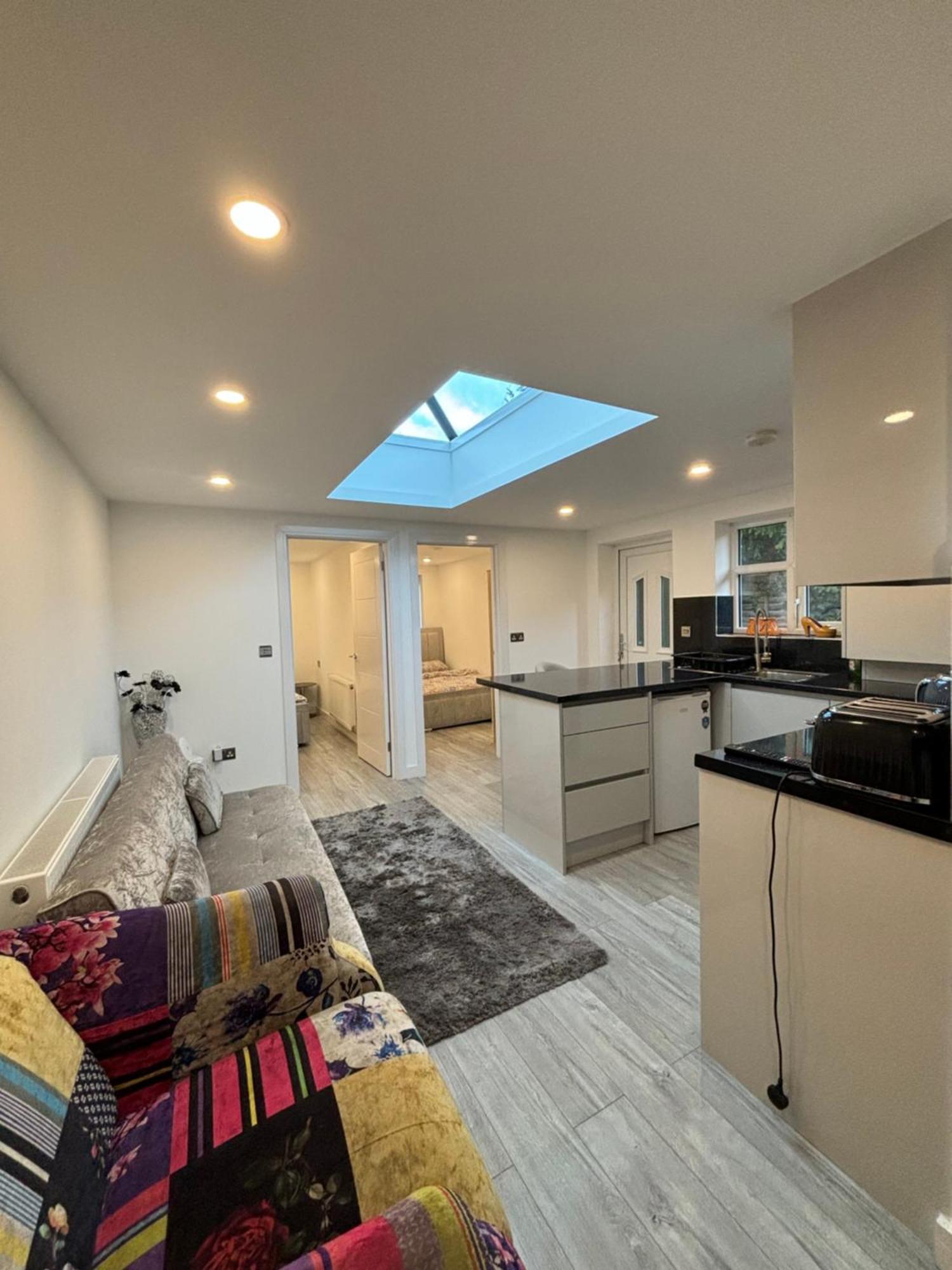 Newly Build 2Br Property With Free Parking High Wycombe Exterior foto